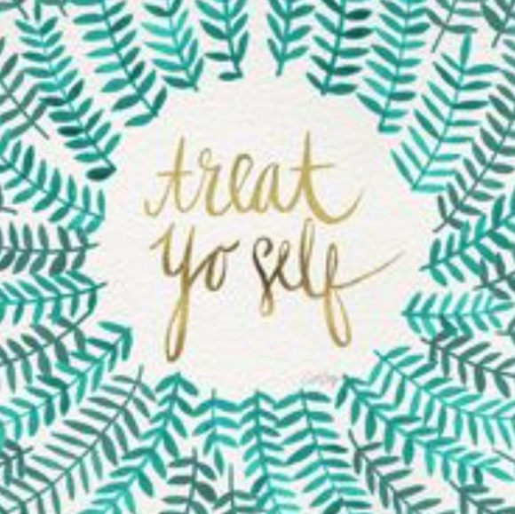 ✨ WELCOME TO MY CLOSET 💛!!! - Picture 5 of 9